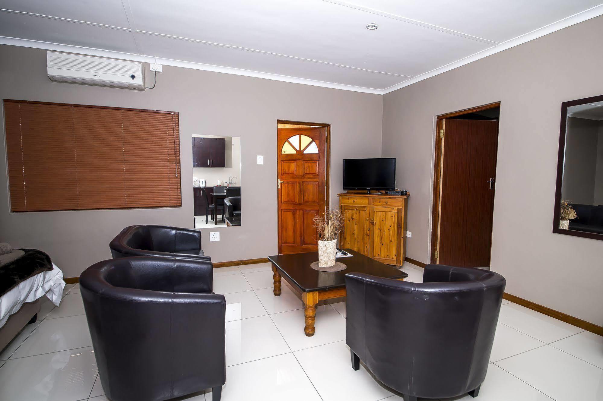 Kleinplasie Guesthouse Springbok Kültér fotó